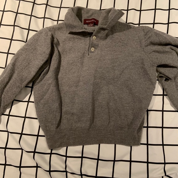 Nordstrom 3/4 sleeve medium fits xs - Picture 3 of 3
